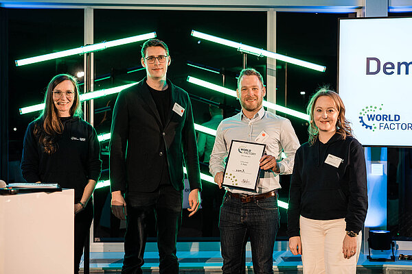 Das Team von xemX beim WSC Demo Day 2023.