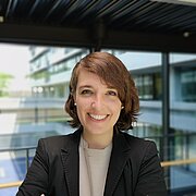 Porträt Dr. Nora Cavara