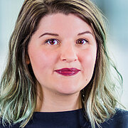 Portät Nadine Egelhof