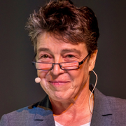 Porträt Prof. Dr.-med. Petra Platen